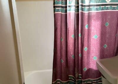 Elderhelp - BW Bathroom