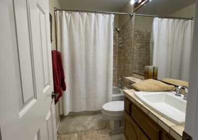 Elderhelp - CA bathroom